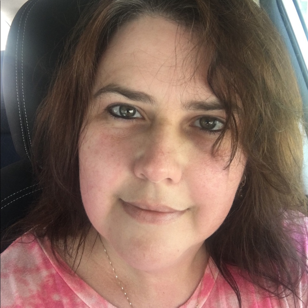 Meet your Posher, Suzanne